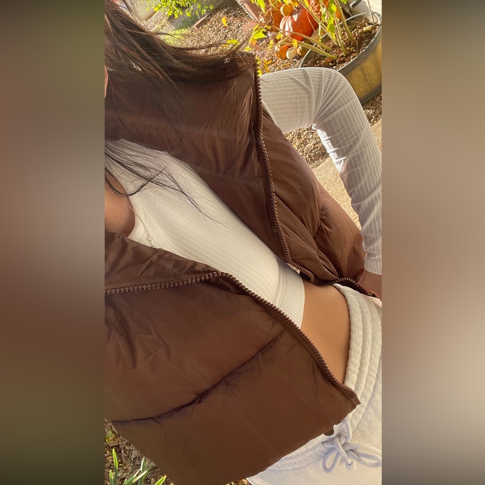 Lululemon white ribbed long sleeve crop top